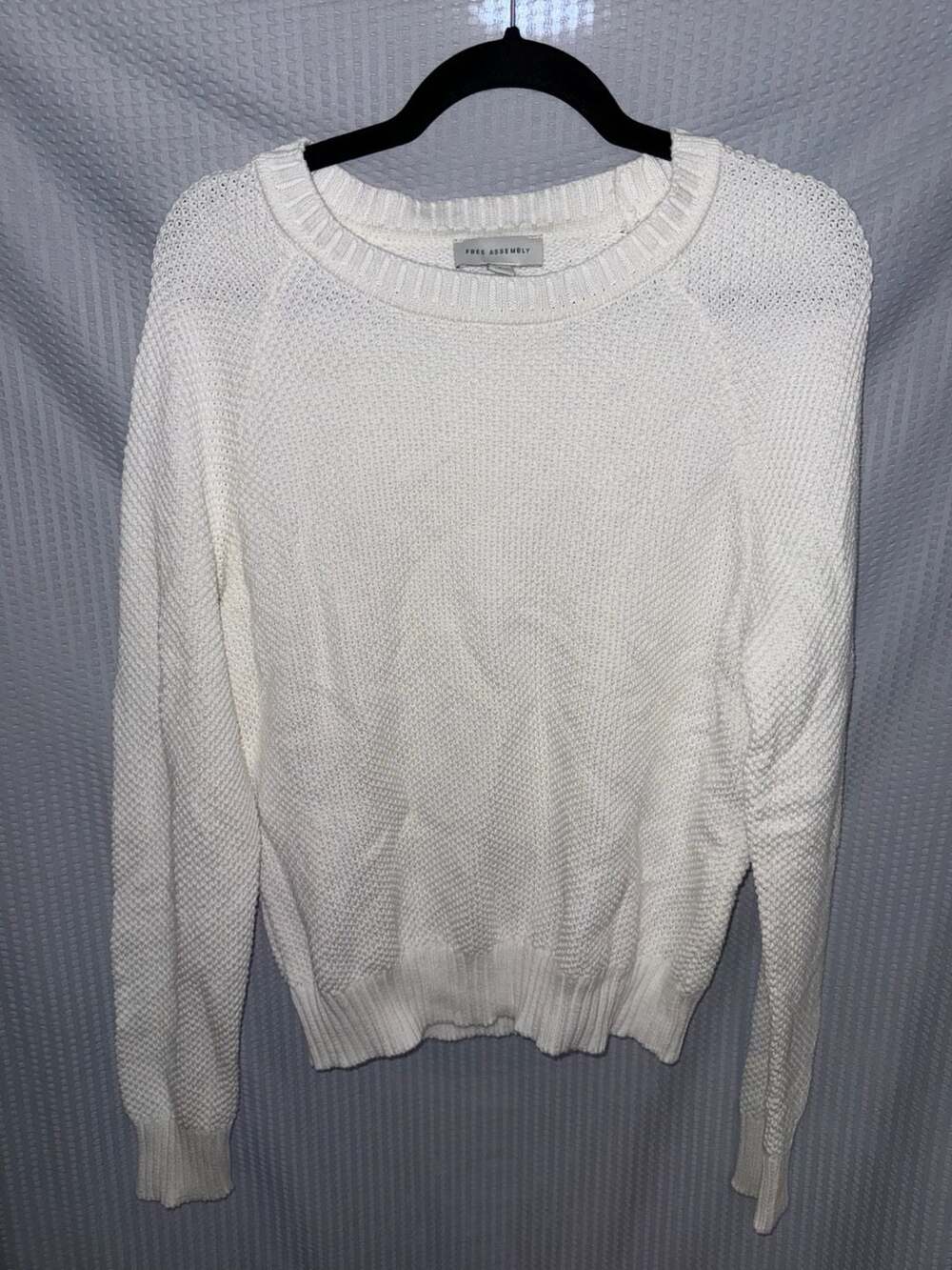 Free Assembly White Knit Sweater Size L